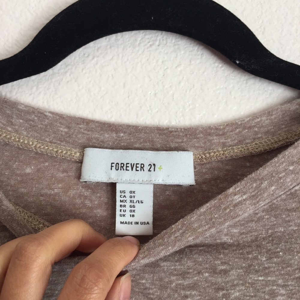 Forever 21 Ruffled Top - Picture 2 of 2